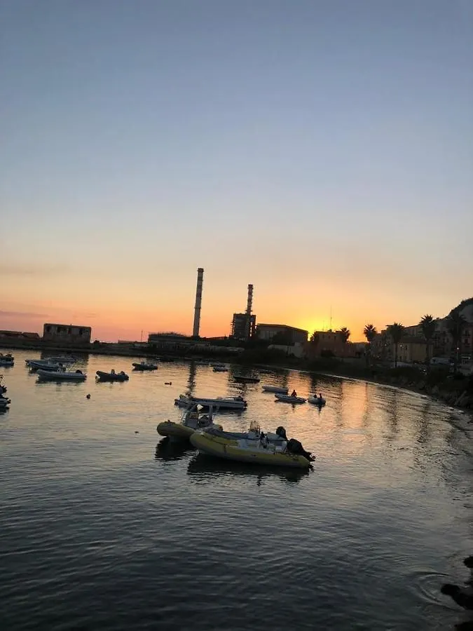 A Casa Di Nonna Mela Apartment Porto Empedocle